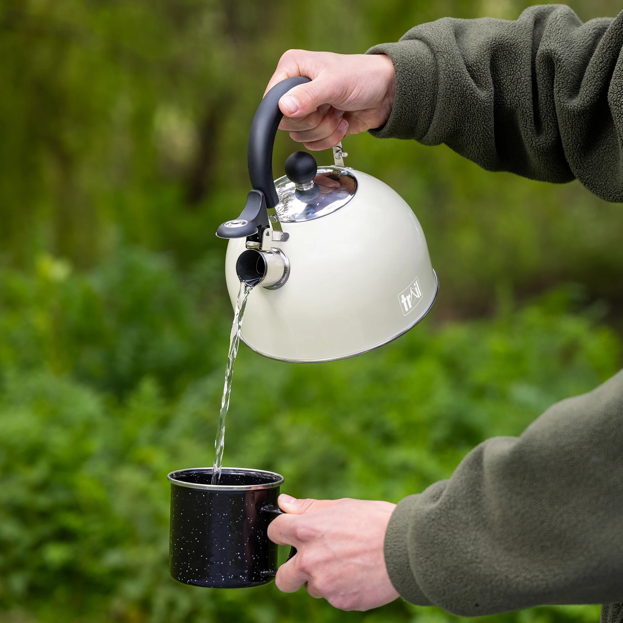 2L Stainless Steel Whistling Kettle - Image 6