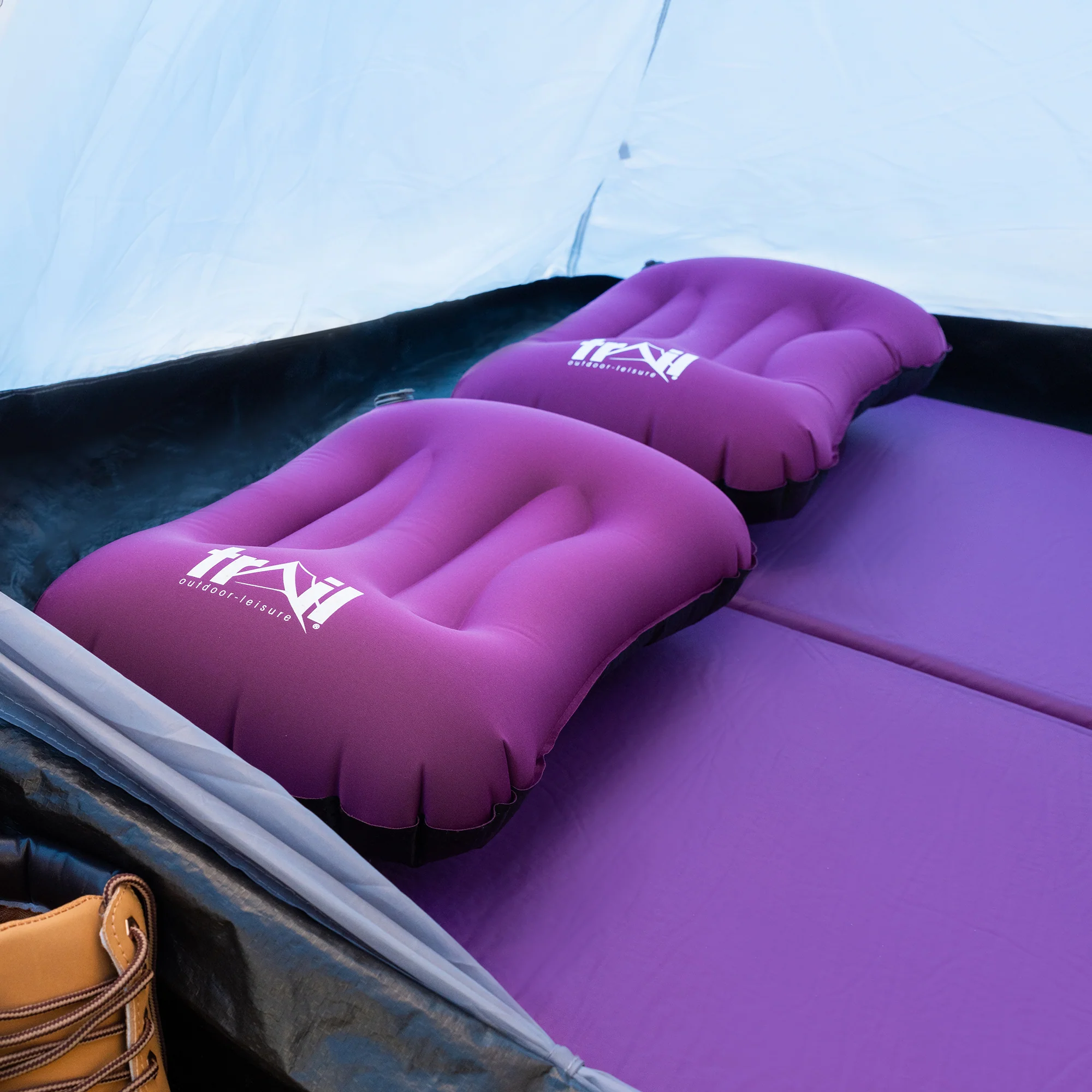 Deluxe Inflatable Camping Pillows - Image 8