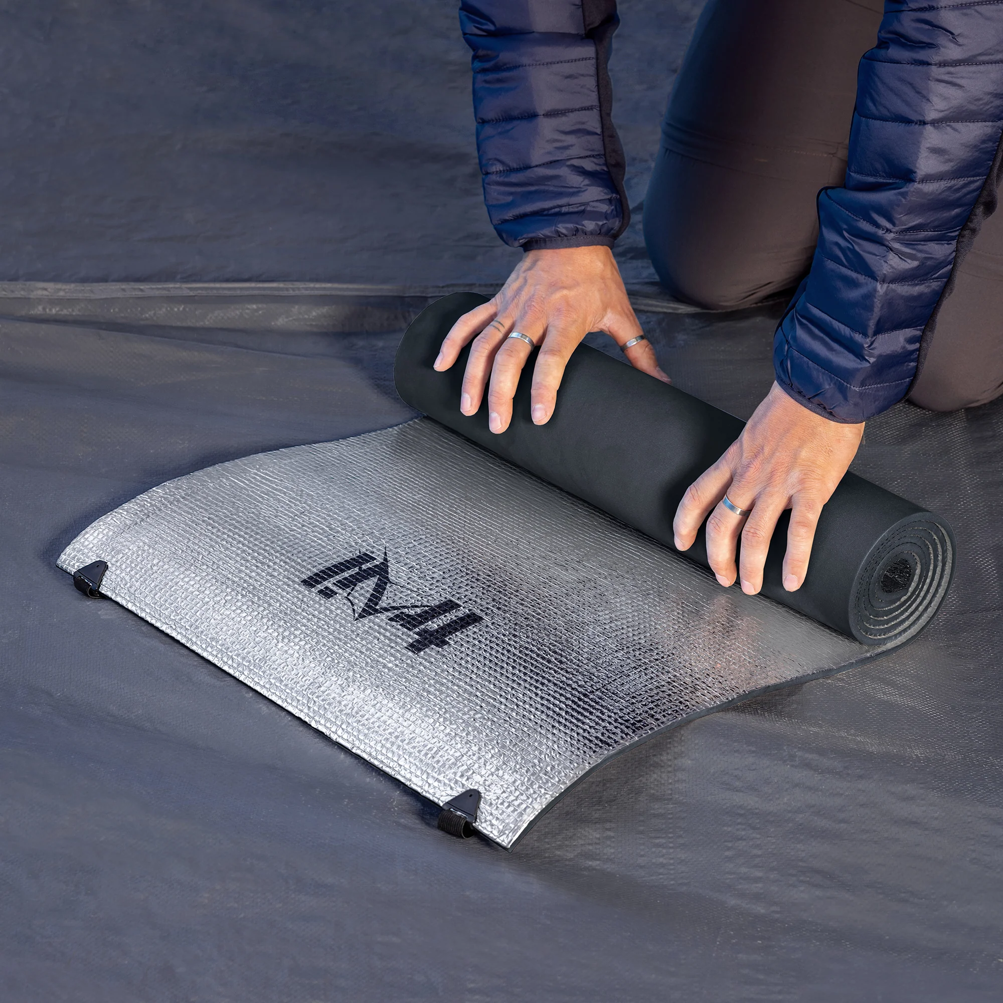 Foil Camping Mat - Image 10