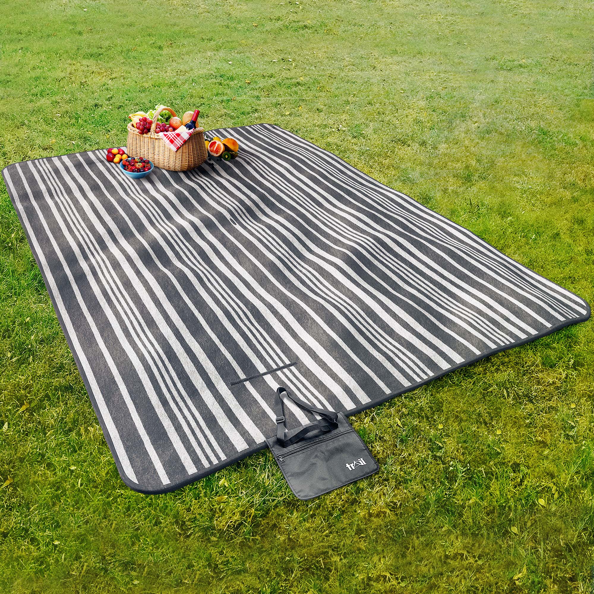 Soft Fleece Waterproof Picnic Rug - Image 10